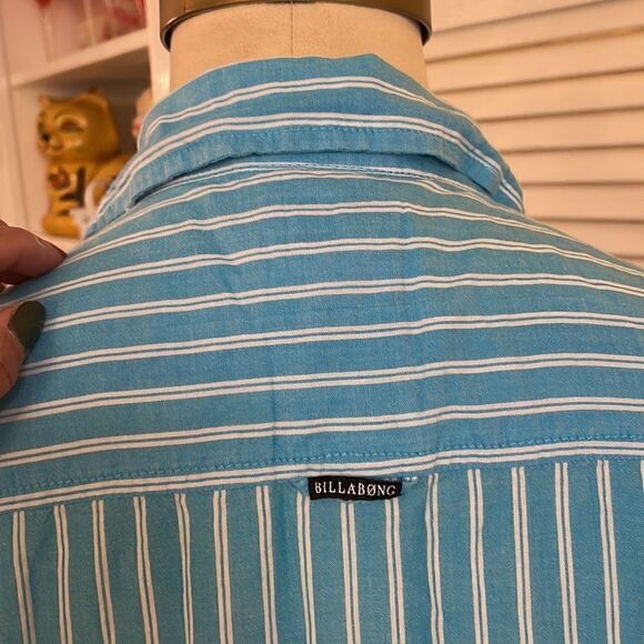 BILLABONG Blouses 👚  - Picture 5 of 13